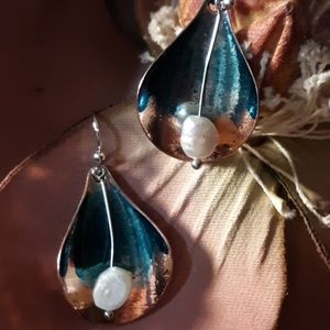 Dangling Metal and Pearl Earrings
